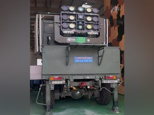 Attachment for India Unveils "Star Wars" Laser Technology: Neutralizes Fixed-Wing Drones and Drone Swarms